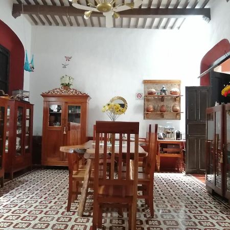 Casa De Zari Bed & Breakfast Кампече Екстериор снимка