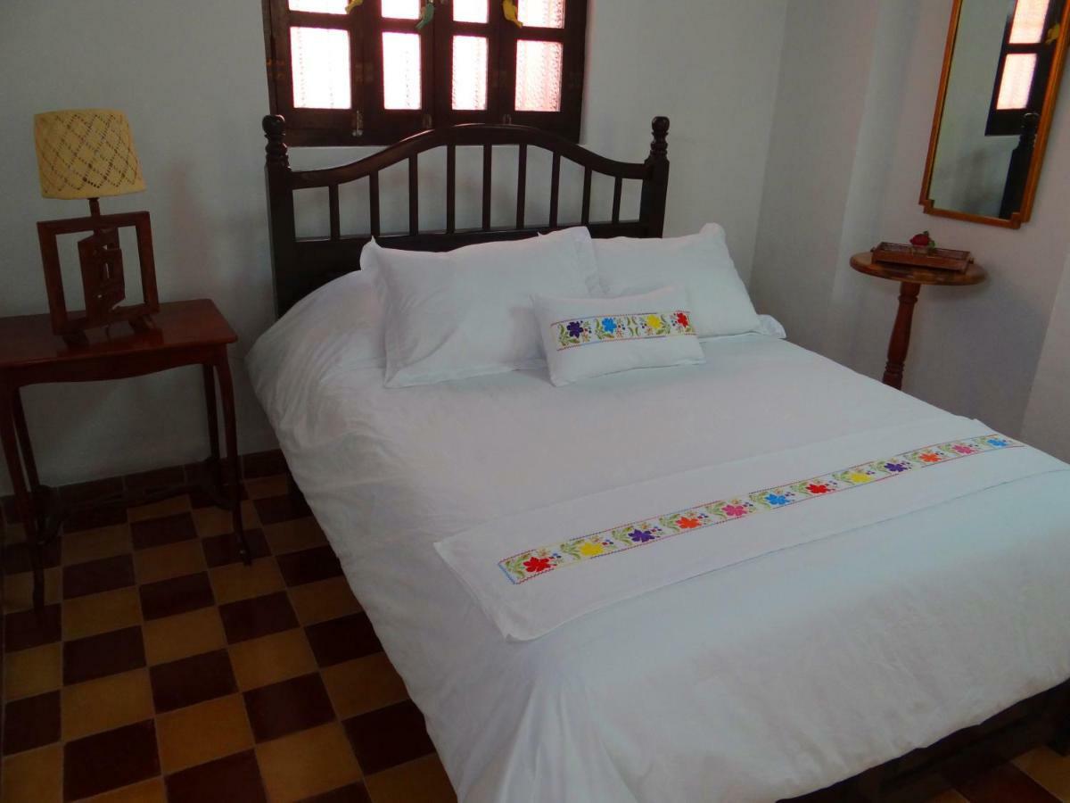 Casa De Zari Bed & Breakfast Кампече Екстериор снимка